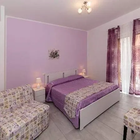 Orchidea Bed & Breakfast 4*